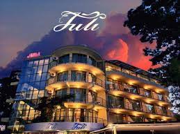 JULIE Hotel Restaurant