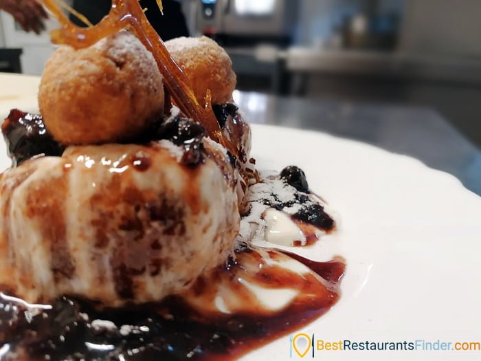 Restaurant Gust?ri Pia?a Sfatului