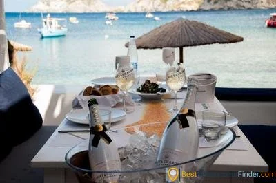 Almyra Seaside Food & Cocktails